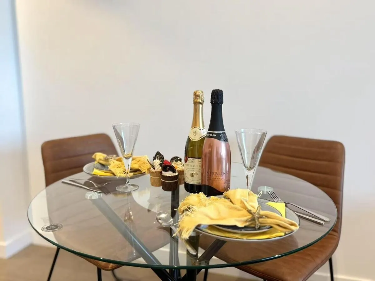Apartment Brisbane Landmark Queens Wharf 1Bdr Luxe Apt